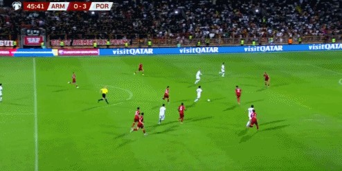 40岁C罗世预赛完美开局：双响+远程世界波！获7.9分，再创5大纪录